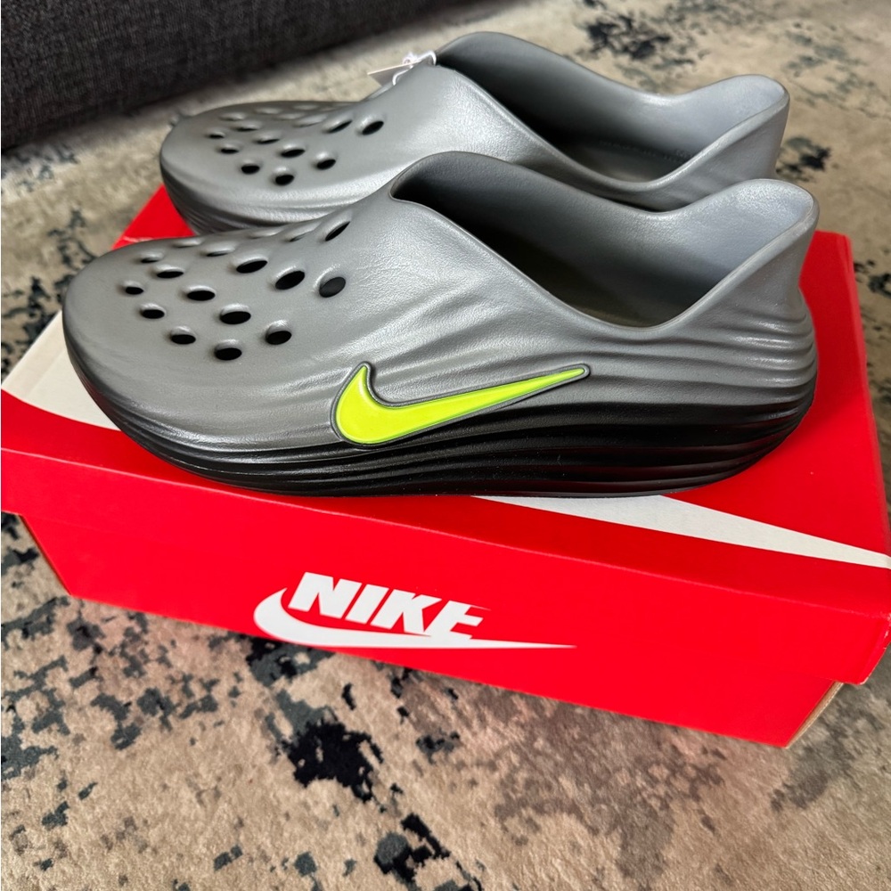 Nike ReactX Rejuven8 - Picture 2 of 5